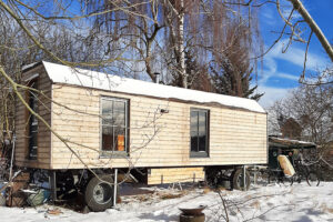 Behandlungsraum im Tinyhouse